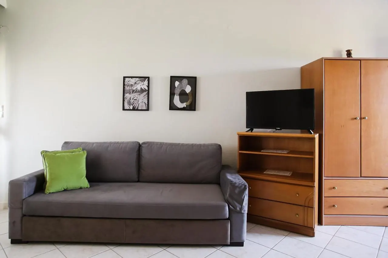 Roa Seaside Studios Vergia 0*,